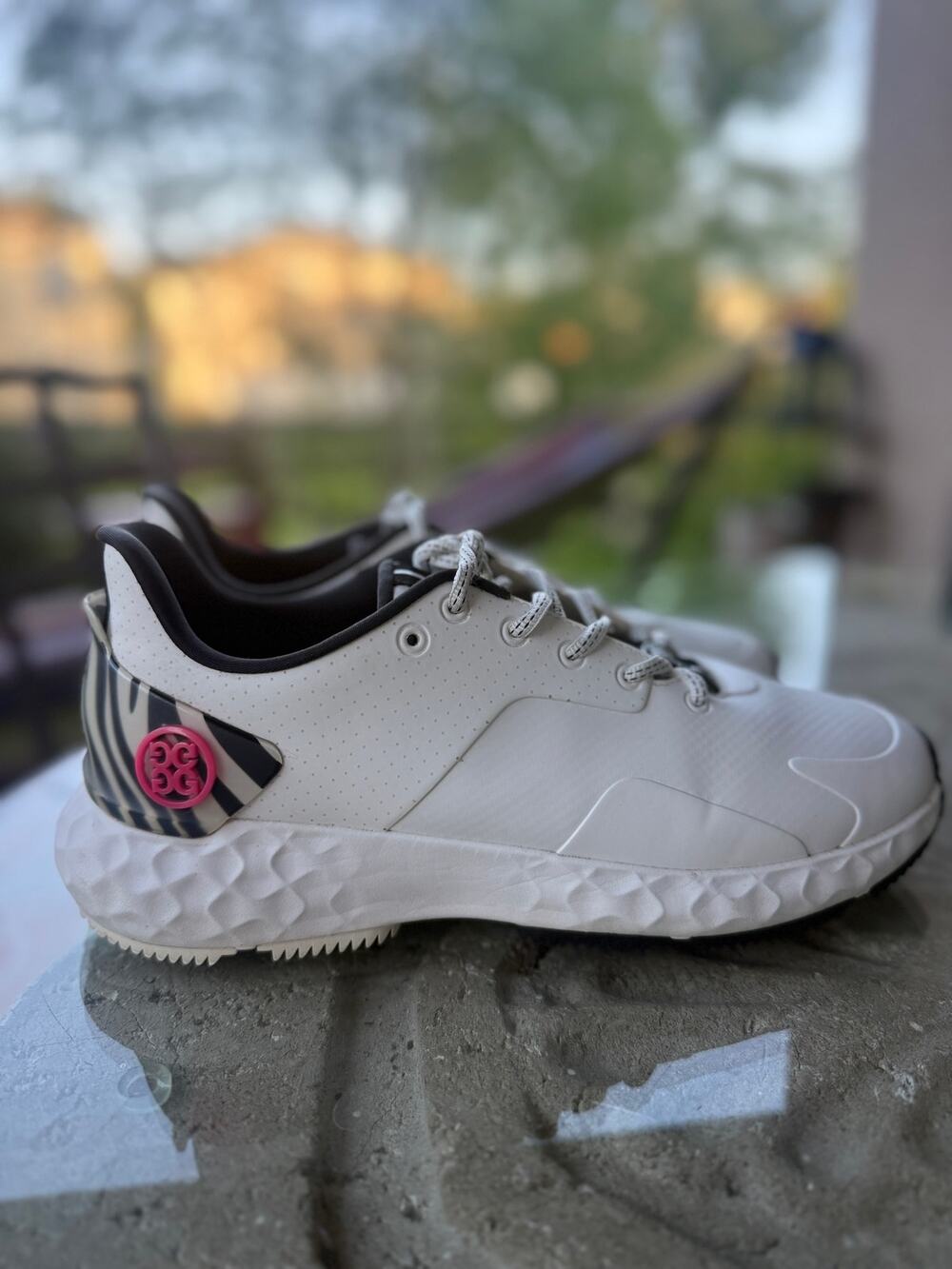 G/FORE MG4+ Women’s Spikeless Golf Shoes White Size 8.5